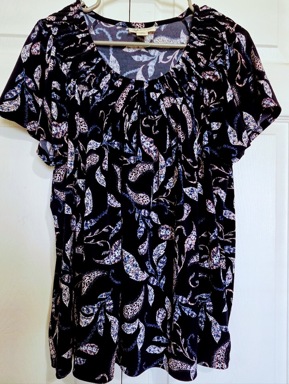 Style & Co. Navy and Light Pink Paisley Short Sleeve Blouse